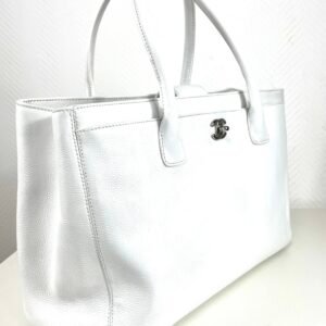 Chanel, Sac « Cerf » cuir blanc