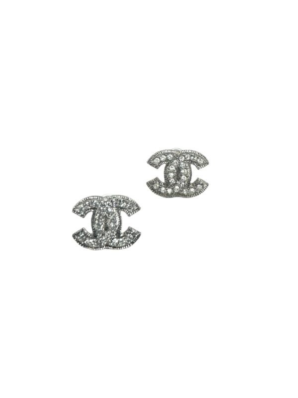 Chanel, Clous d’oreilles CC strassé