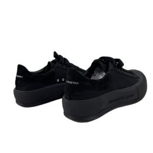 Alexander McQueen, Sneakers « Deck Plimsoll »