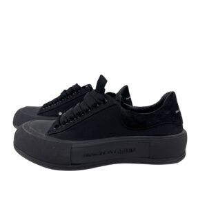 Alexander McQueen, Sneakers « Deck Plimsoll »