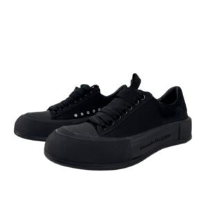 Alexander McQueen, Sneakers « Deck Plimsoll »