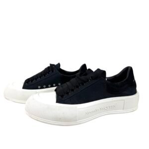 Alexander McQueen, Sneakers « Deck Plimsoll »