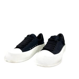 Alexander McQueen, Sneakers « Deck Plimsoll »