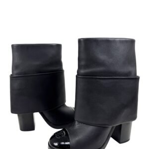 Chanel, bottines repliables cuir noir