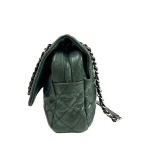 Chanel, Sac en veau caviar vert sapin