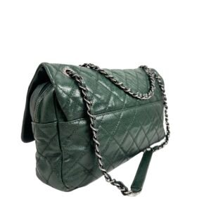 Chanel, Sac en veau caviar vert sapin