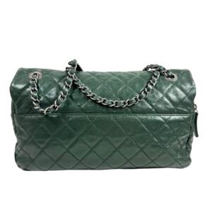 Chanel, Sac en veau caviar vert sapin