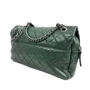 Chanel, Sac en veau caviar vert sapin