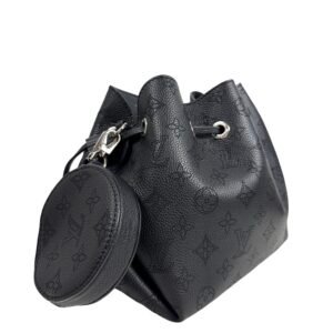 Louis Vuitton, Sac Bella Mahina noir