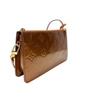 Louis Vuitton, Pochette Lexington cuir vernis bronze